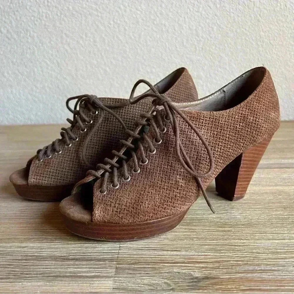 Jeffrey Campbell Anthropology Roosevelt Cone Heel Women’s Size 8 Brown Suede - Picture 2 of 11